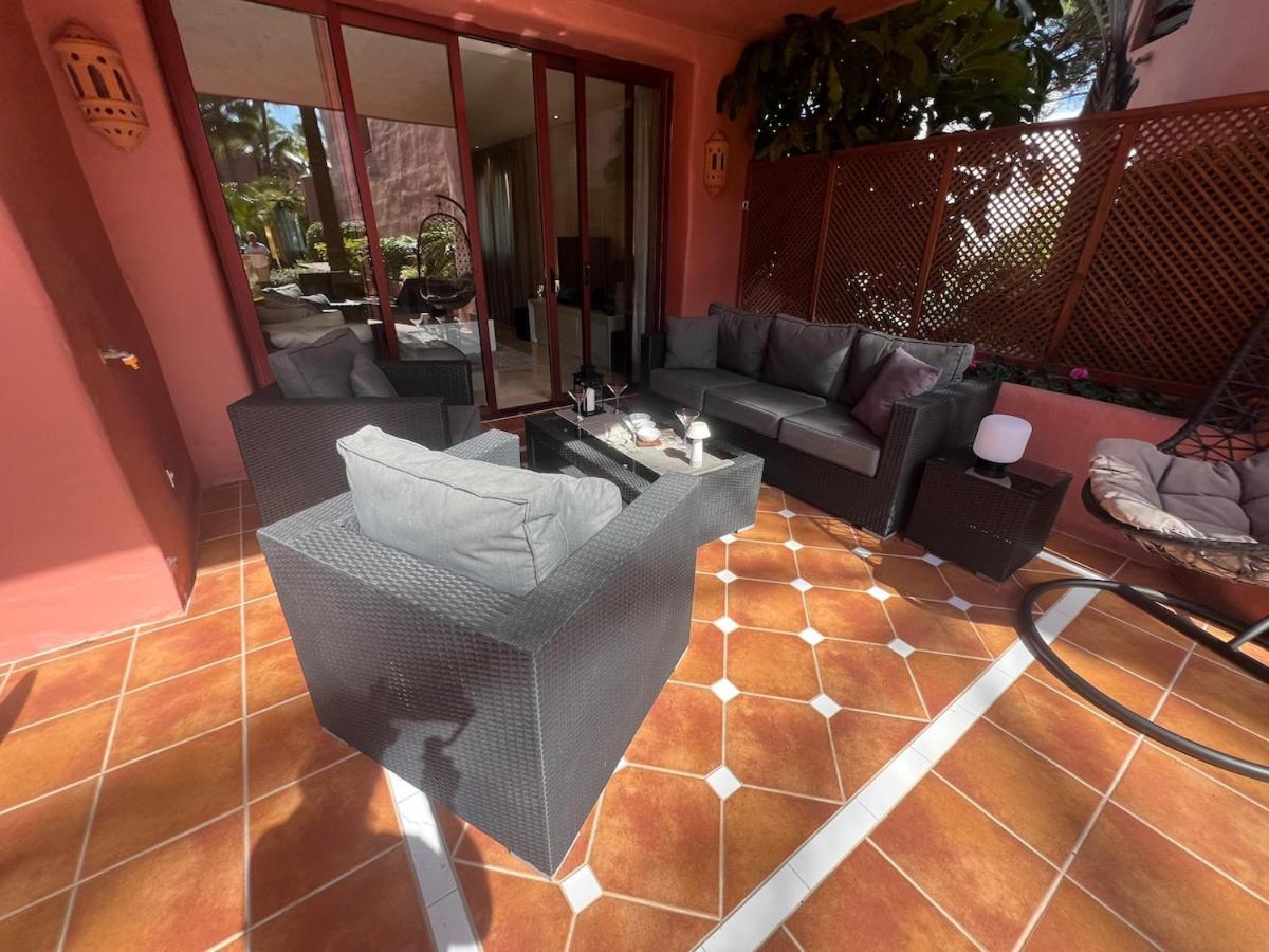 Te Huur 2 Slaapkamers Frontline Strand Complex Estepona Exterior photo